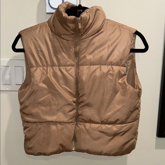 Forever 21 Jackets & Blazers - Forever 21 Light Brown Puffer Vest